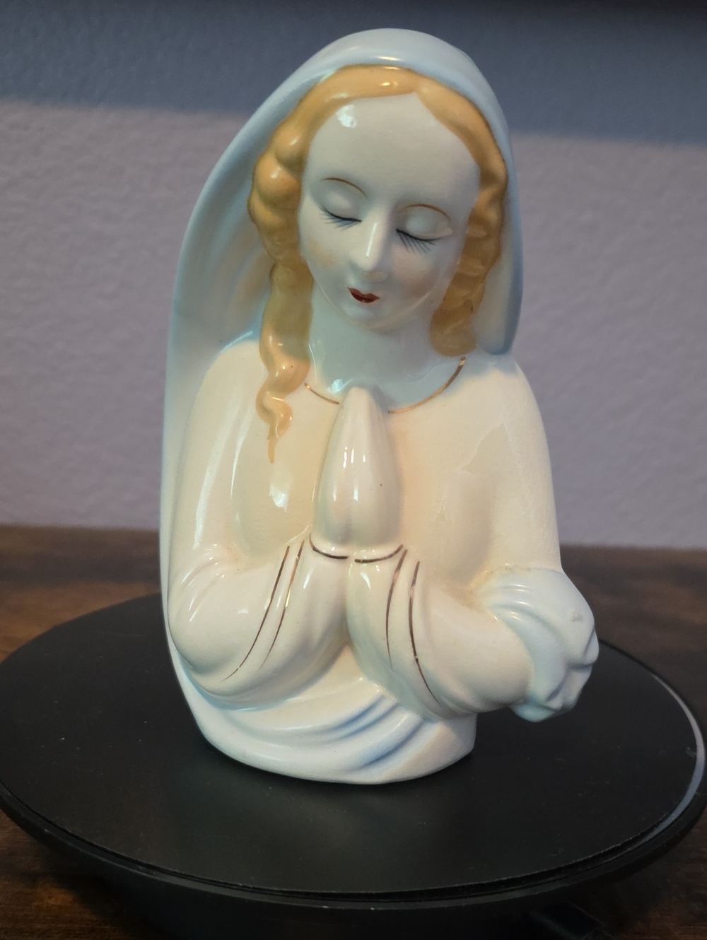 Vintage Mid-Century Praying Madonna/Virgin Mary Ceramic Planter